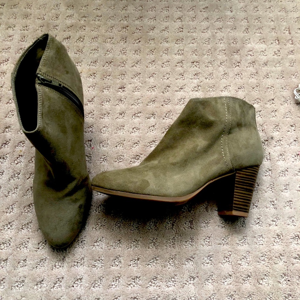 Old navy heeled boots